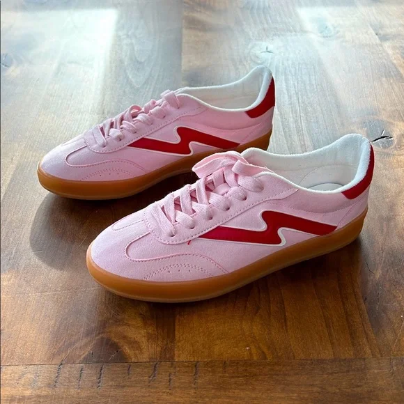 Madden Girl Giia Sneaker - Picture 3 of 7